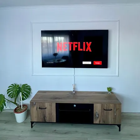 Panoramic In Apartment *