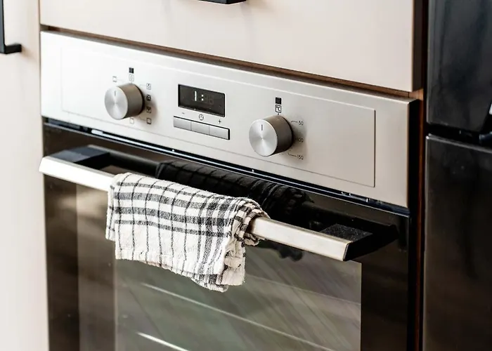 Panoramic With Public Parking Tpark Paid By Us In