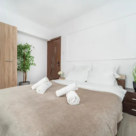 Panoramic Floor With Spectacular Views *