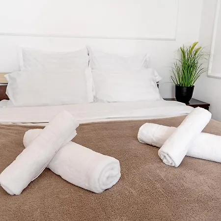 Panoramic With Public Parking Tpark Paid By Us In *