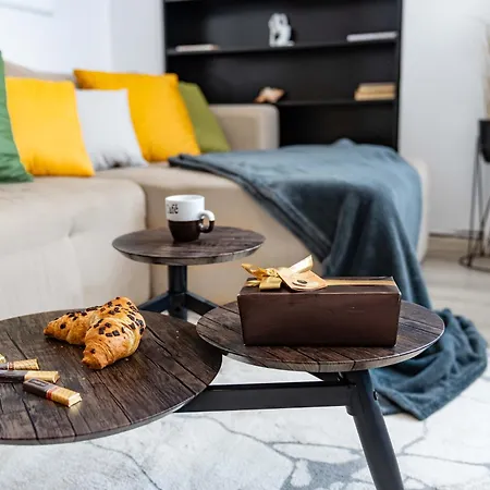 Panoramic With Public Parking Tpark Paid By Us In * تيميشورا