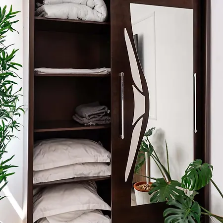 Panoramic With Public Parking Tpark Paid By Us In شقة