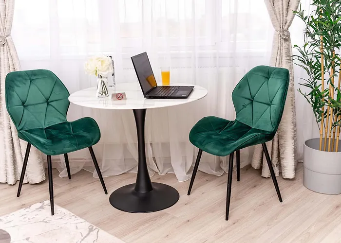 Panoramic With Public Parking Tpark Paid By Us In *