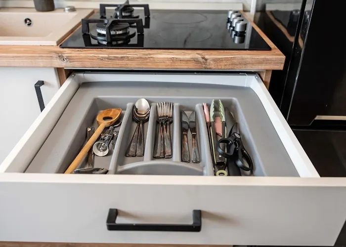 Panoramic With Public Parking Tpark Paid By Us In