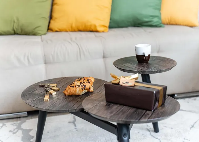 Panoramic With Public Parking Tpark Paid By Us In *